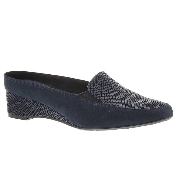 Midnight Navy Snake Print Square Toe Slip On Mule - Picture 5 of 6